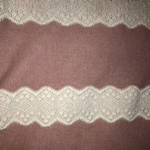 💜EUC💜DUSTY ROSE💜AE SWEATER💜LACE DETAIL💜XS💜 - Picture 5 of 6